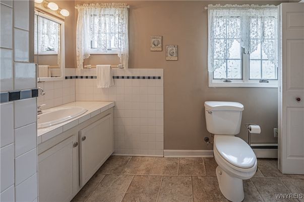 Bathroom, Interior, Tile Countertops