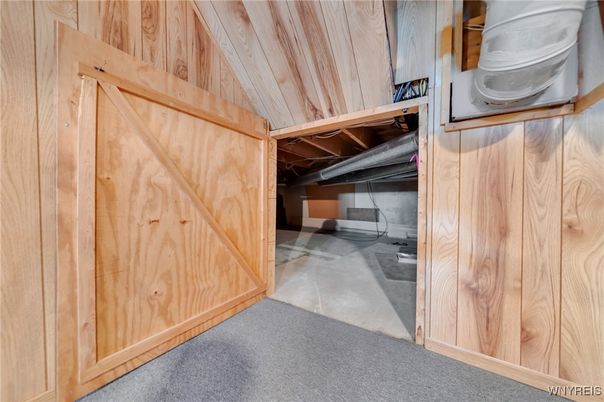 Empty room, Interior, Wooden Ceilings, Wooden Walls