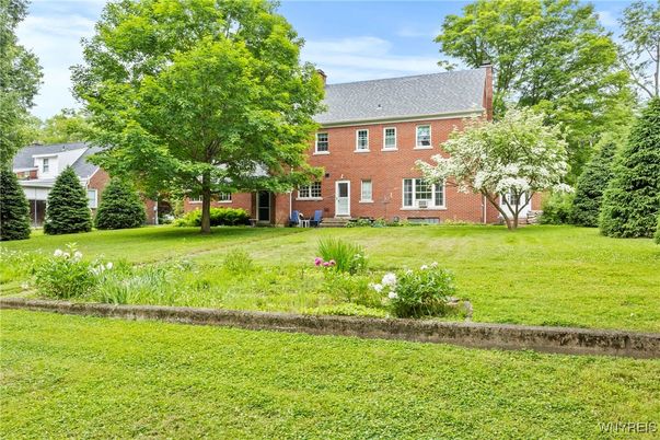 Backyard, Exterior, Facade, Brick Facade, Georgian