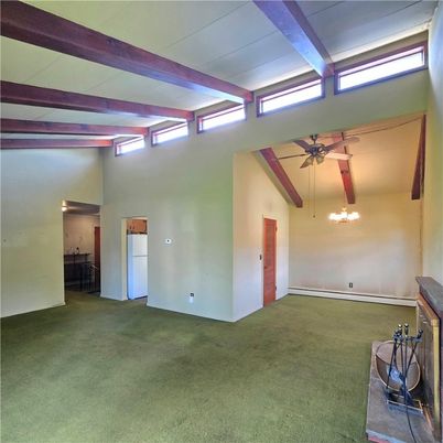 Empty room, Interior, Wooden Beams