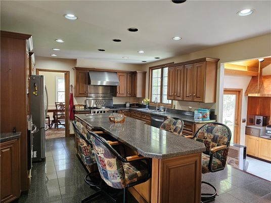Dining room, Interior, Kitchen, Recessed Lighting