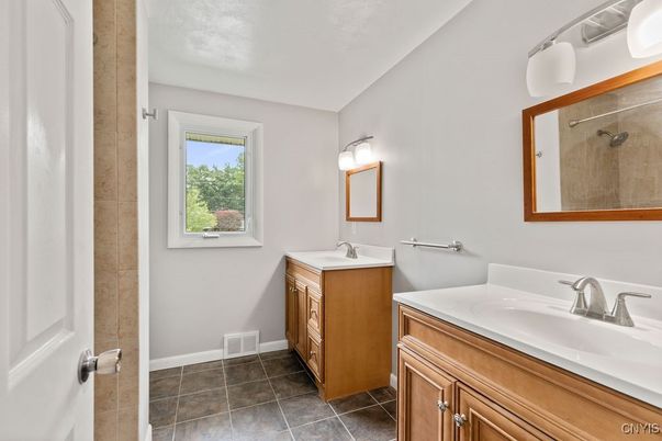 Bathroom, Dual Sink Vanities, Interior