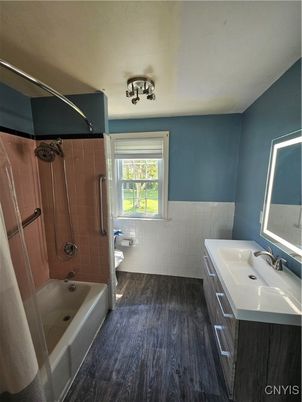 Bathroom, Interior, Wood Texture Flooring