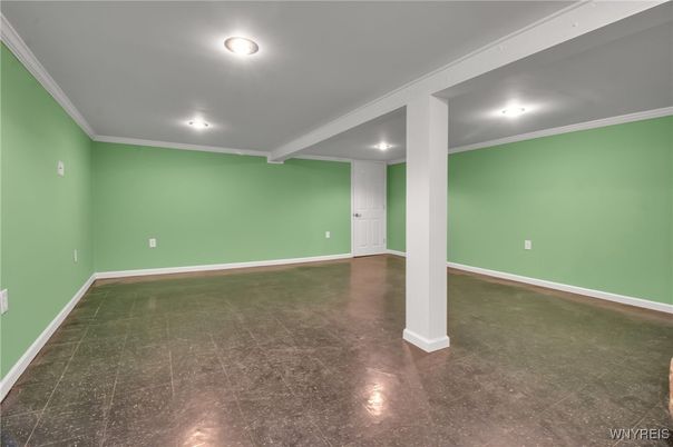 Empty room, Interior, Recessed Lighting
