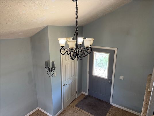 Chandelier, Interior
