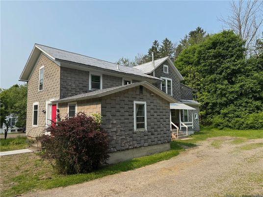 Exterior, Facade, Cape Cod
