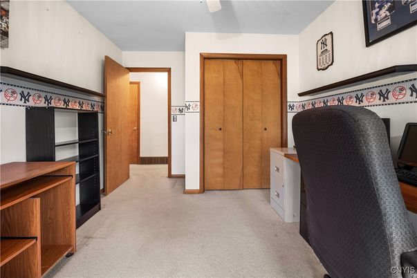 Home Office, Interior
