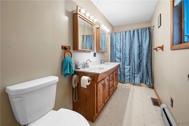 Bathroom, Dual Sink Vanities, Interior