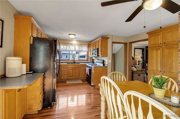 Dining room, Interior, Kitchen, Stainless Steel Appliances, Wood Texture Flooring