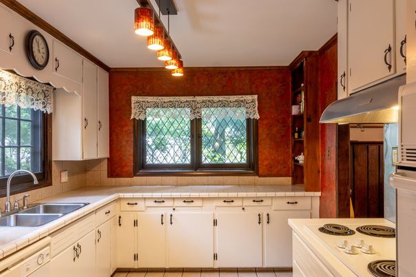 Interior, Kitchen, Tile Countertops