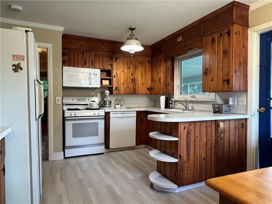 Interior, Kitchen, Pendant Lights, Wood Texture Flooring