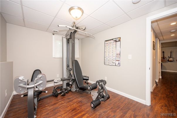 Fitness Equipment, Interior, Recessed Lighting, Wood Texture Flooring
