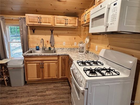Interior, Kitchen, Wooden Ceilings, Wood Texture Flooring