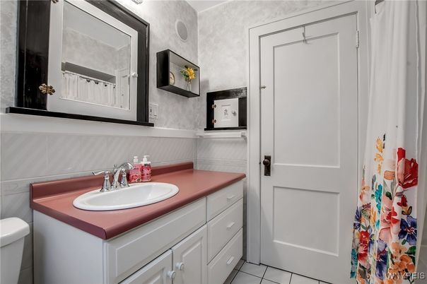 Bathroom, Interior