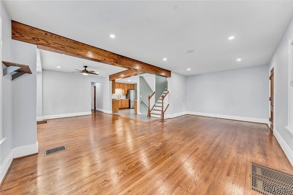 Empty room, Interior, Recessed Lighting, Wooden Beams, Wood Texture Flooring