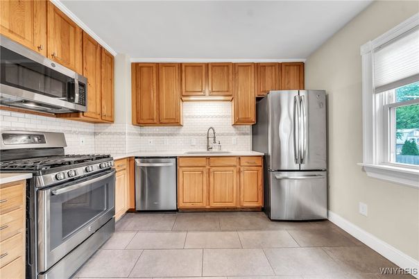Interior, Kitchen, Stainless Steel Appliances