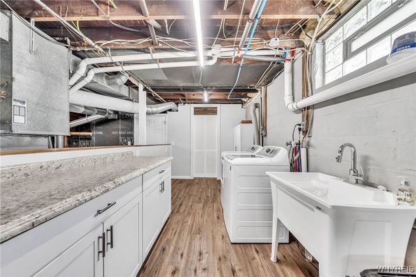 Interior, Washer, Wood Texture Flooring