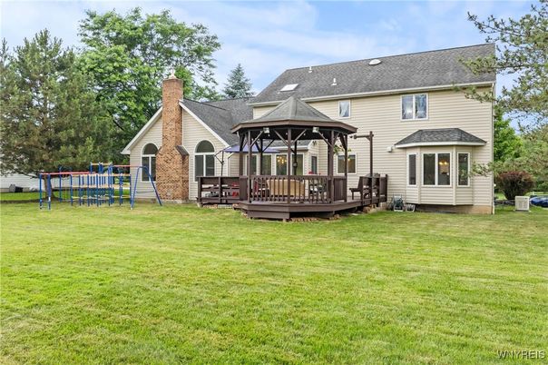 Backyard, Exterior, Hot Tub, Playground