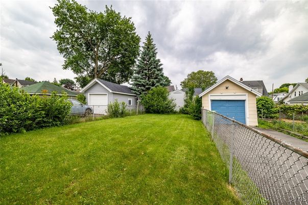 Backyard, Detached Garage, Exterior
