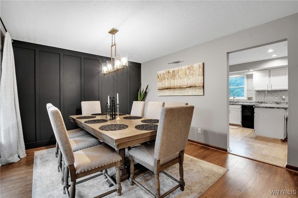 Dining room, Interior, Kitchen, Pendant Lights, Recessed Lighting, Wood Texture Flooring