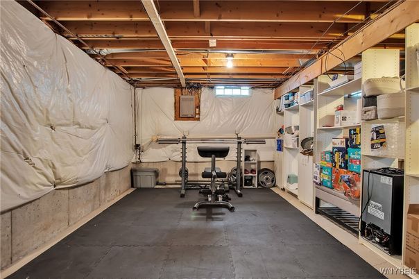 Fitness Equipment, Interior, Wooden Beams