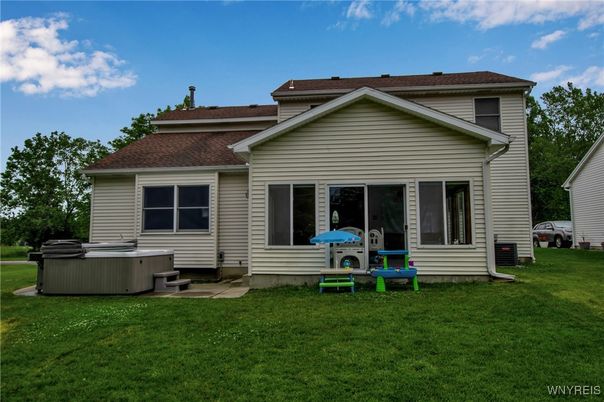 Backyard, Exterior, Hot Tub