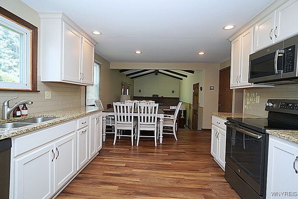 Dining room, Interior, Kitchen, Recessed Lighting, Wood Texture Flooring