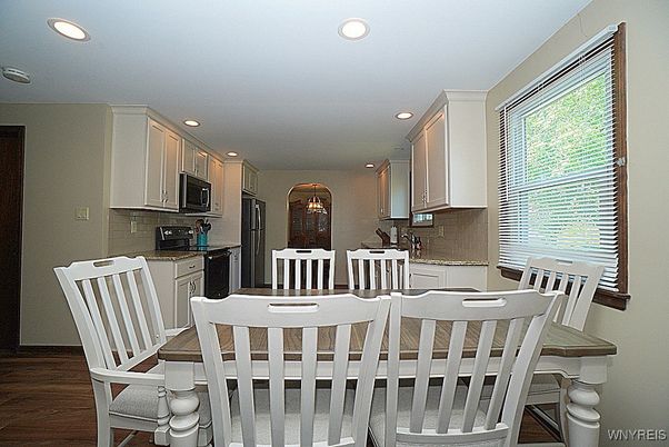 Dining room, Interior, Kitchen, Recessed Lighting, Wood Texture Flooring