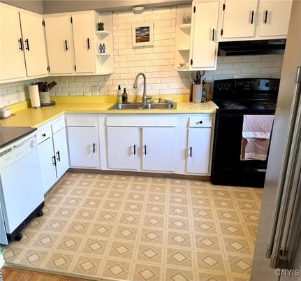 Interior, Kitchen, Stone Walls, Wood Texture Flooring