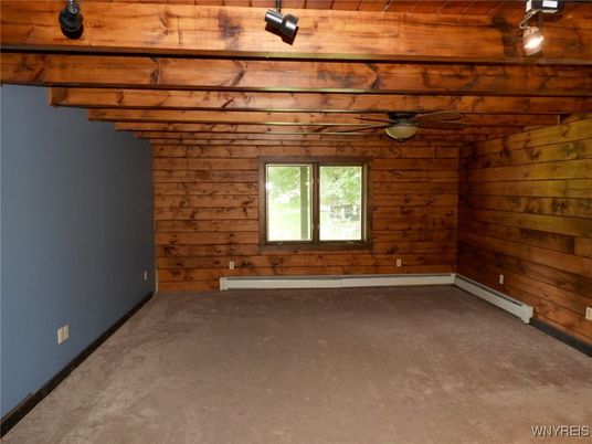 Empty room, Interior, Wooden Beams, Wooden Ceilings, Wooden Walls
