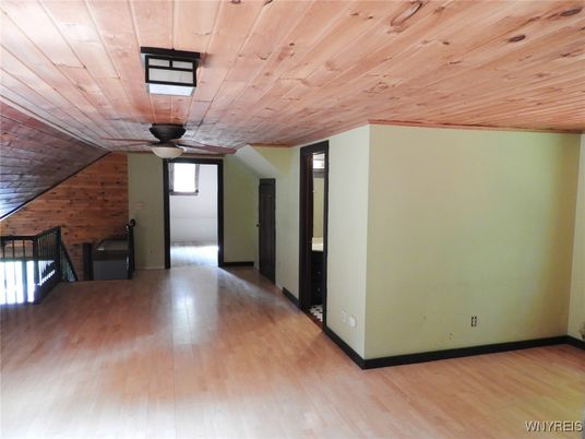 Empty room, Interior, Wooden Ceilings, Wood Texture Flooring, Wooden Walls