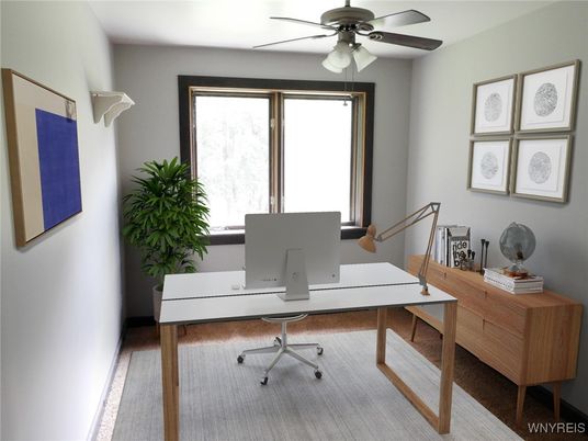 Home Office, Interior