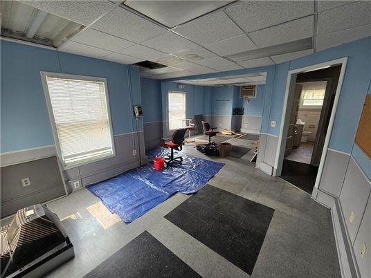 Fitness Equipment, Interior