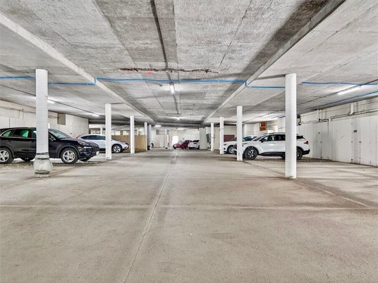 Garage, Interior