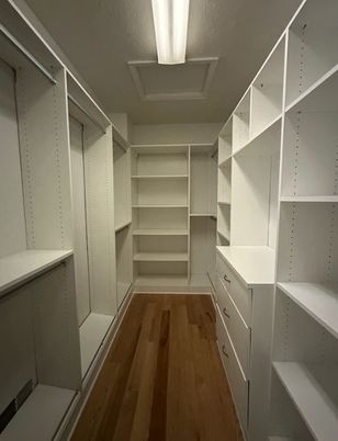 Interior, Walk-in Closets, Wood Texture Flooring