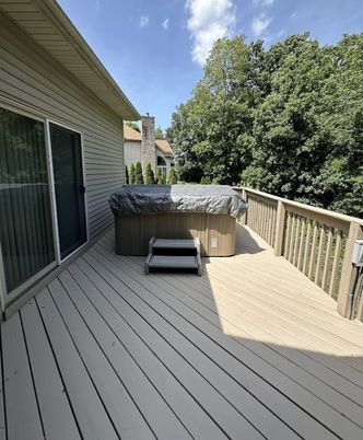 Exterior, Hot Tub