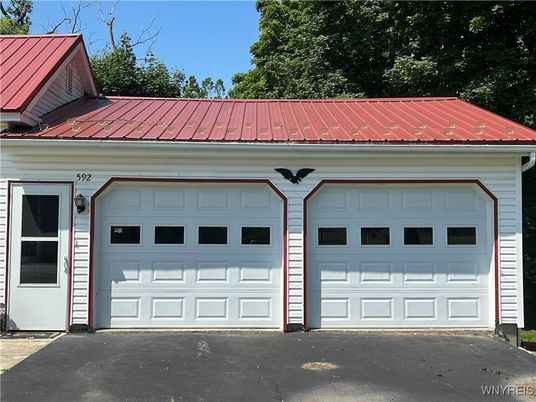 Detached Garage, Exterior