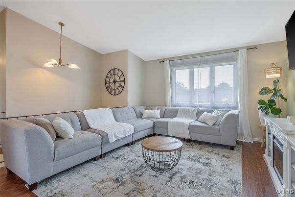 Interior, Living room, Pendant Lights, Wood Texture Flooring