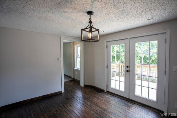 Empty room, Interior, Pendant Lights, Recessed Lighting, Wood Texture Flooring