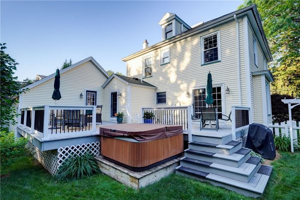 Exterior, Hot Tub