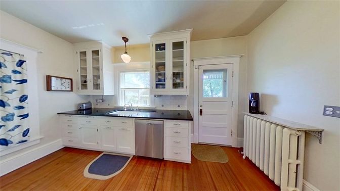 Interior, Kitchen, Pendant Lights, Wood Texture Flooring