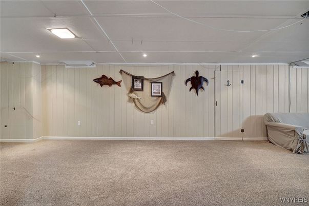 Empty room, Interior, Recessed Lighting