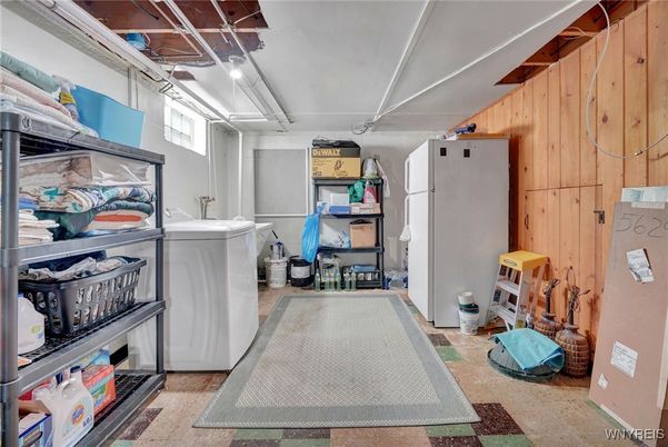 Interior, Washer, Wooden Walls