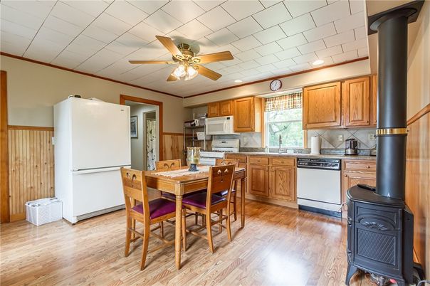 Dining room, Interior, Kitchen, Recessed Lighting, Wood Texture Flooring