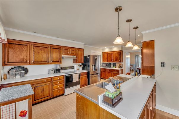 Interior, Kitchen, Pendant Lights, Recessed Lighting, Stainless Steel Appliances
