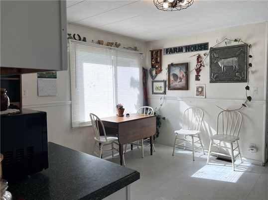 Dining room, Interior