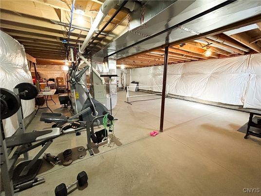 Fitness Equipment, Interior, Wooden Beams