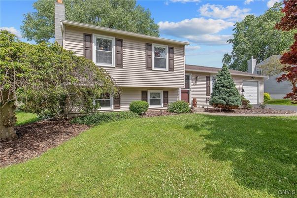 Attached, Backyard, Exterior, Facade, Split Level