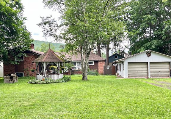 Backyard, Detached Garage, Exterior
