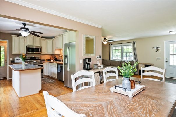 Dining room, Interior, Kitchen, Living room, Stainless Steel Appliances, Wood Texture Flooring